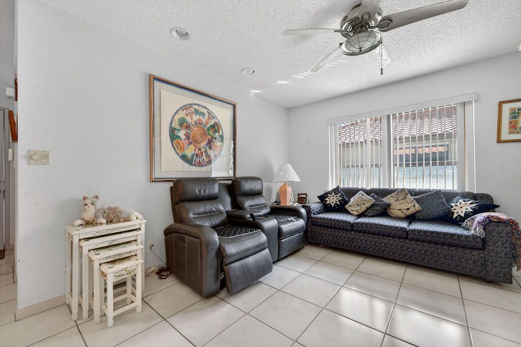6045 Sunny Pointe Circle, Delray Beach, FL 33484 Photo