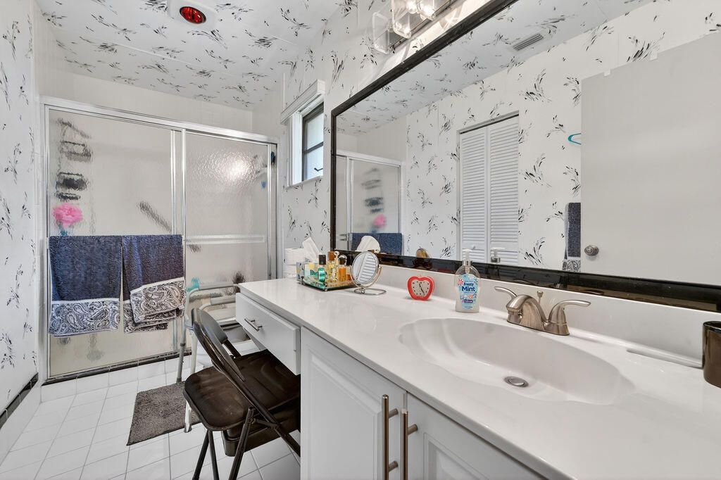 6045 Sunny Pointe Circle, Delray Beach, FL 33484 Photo