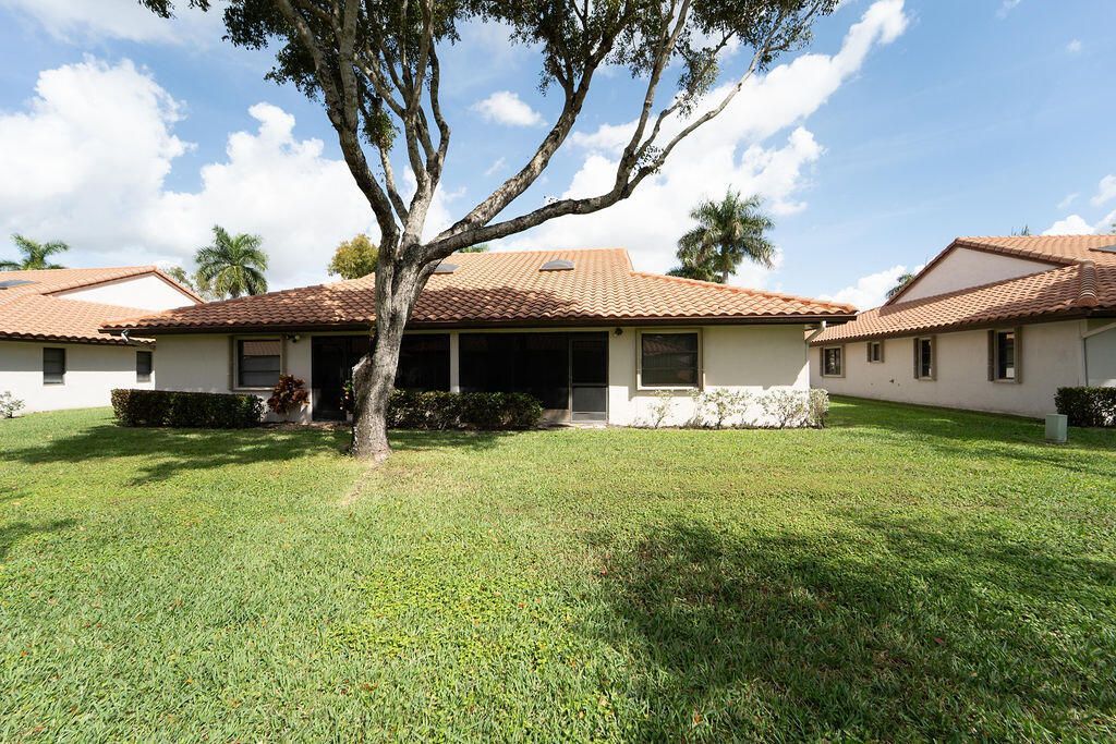 6045 Sunny Pointe Circle, Delray Beach, FL 33484 Photo