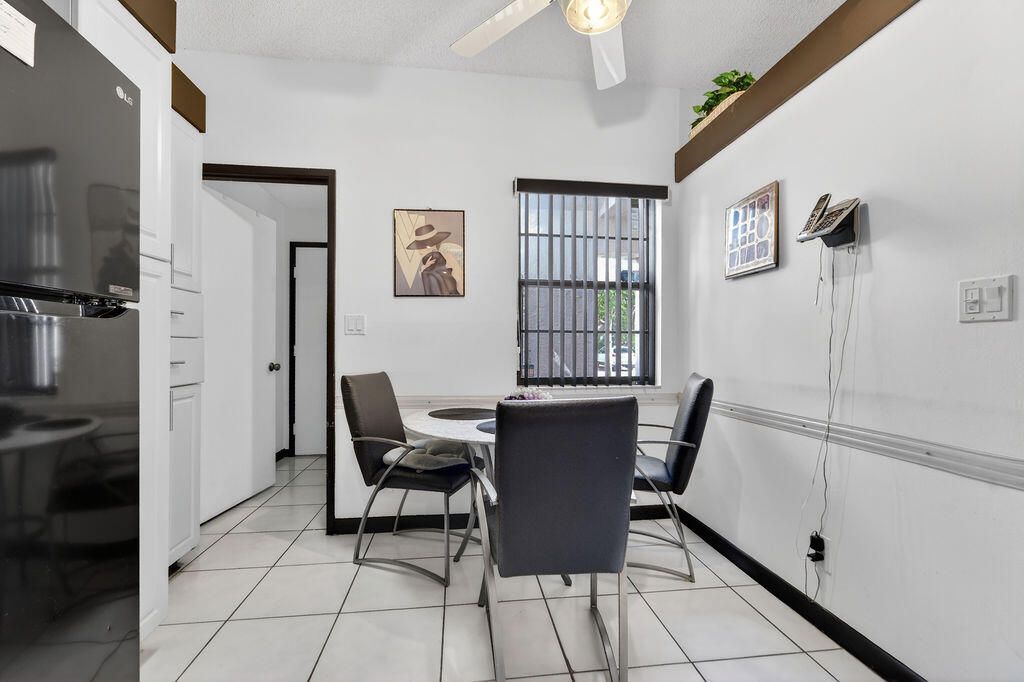 6045 Sunny Pointe Circle, Delray Beach, FL 33484 Photo