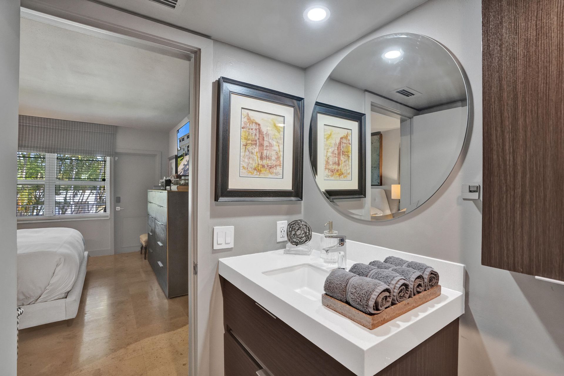 2430 SE 17th Street, Unit G, Fort Lauderdale, FL 33316 Photo