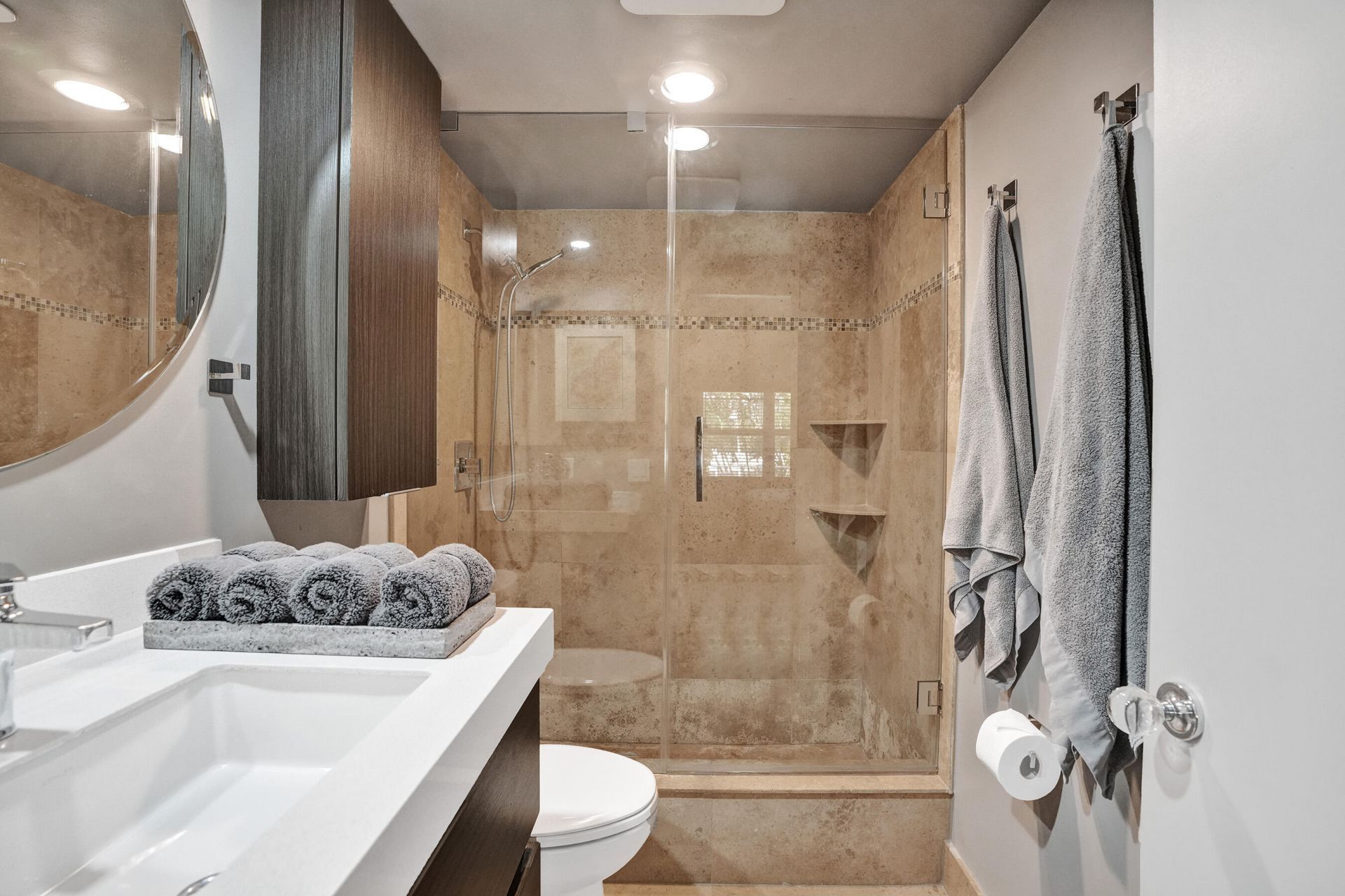 2430 SE 17th Street, Unit G, Fort Lauderdale, FL 33316 Photo