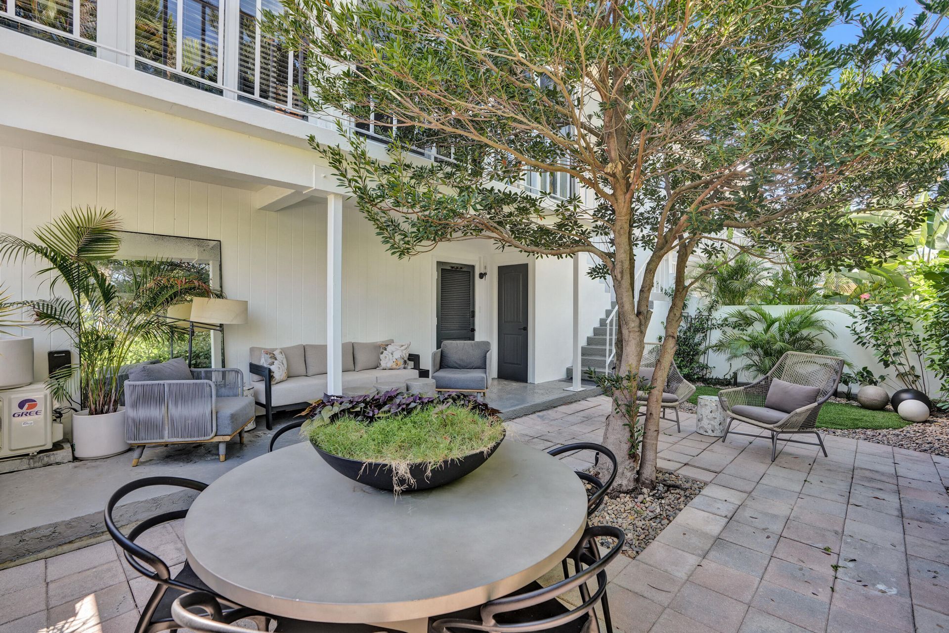 2430 SE 17th Street, Unit G, Fort Lauderdale, FL 33316 Photo