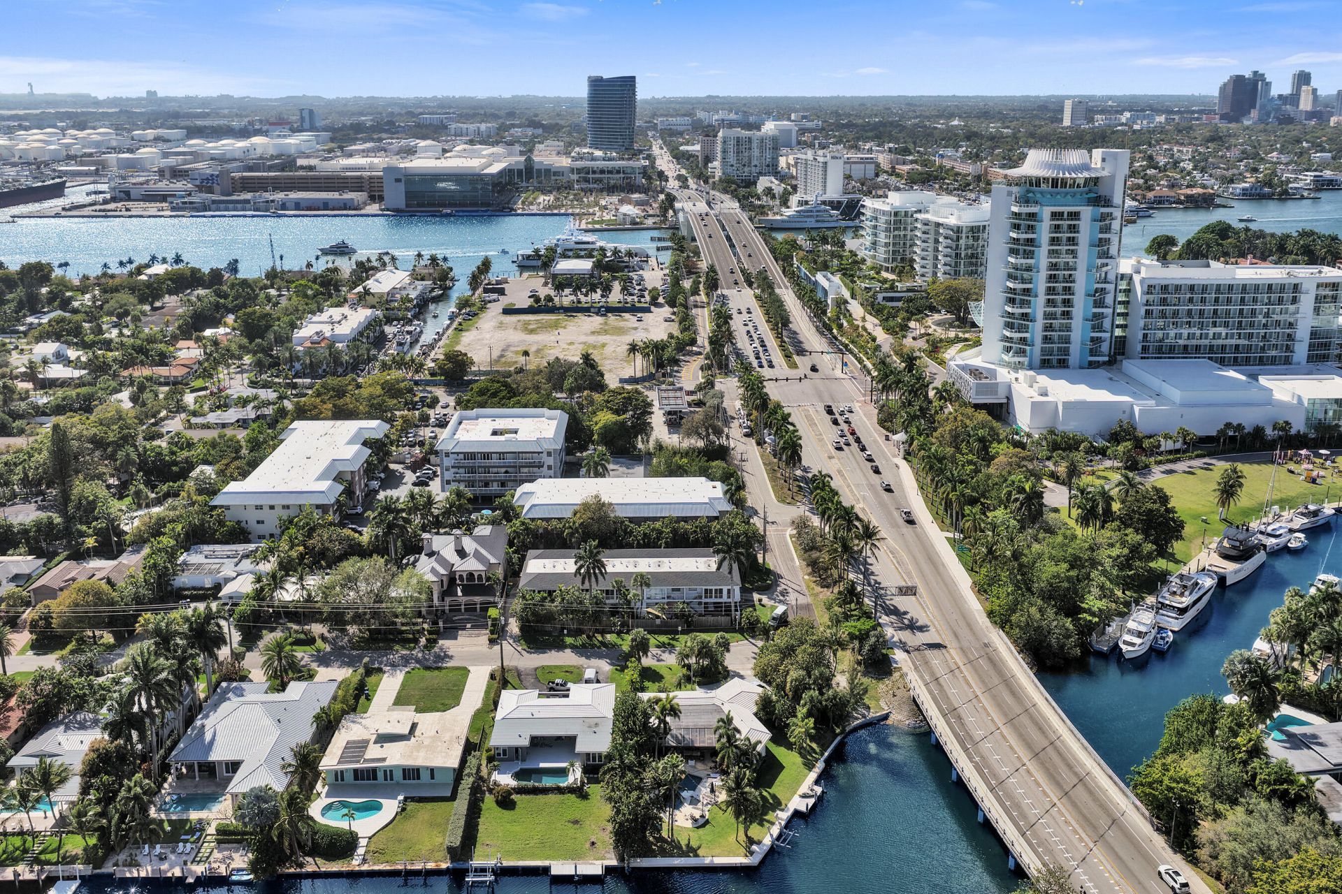 2430 SE 17th Street, Unit G, Fort Lauderdale, FL 33316 Photo