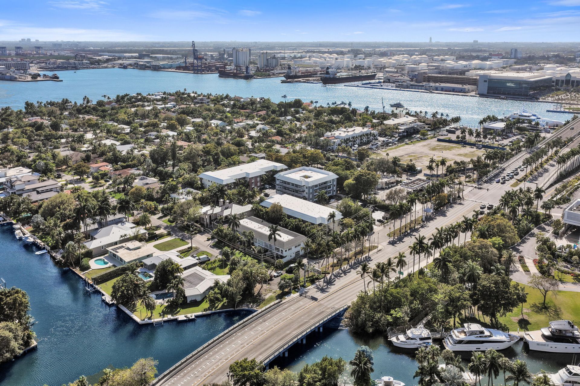 2430 SE 17th Street, Unit G, Fort Lauderdale, FL 33316 Photo