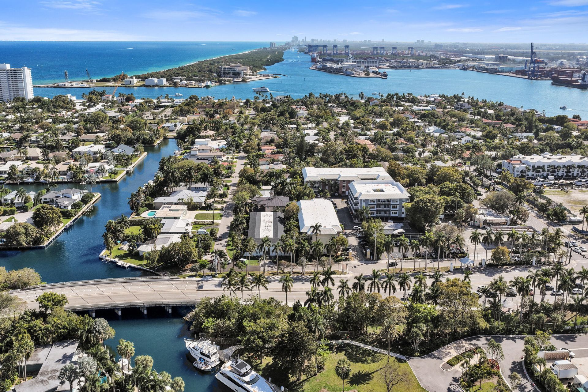 2430 SE 17th Street, Unit G, Fort Lauderdale, FL 33316 Photo