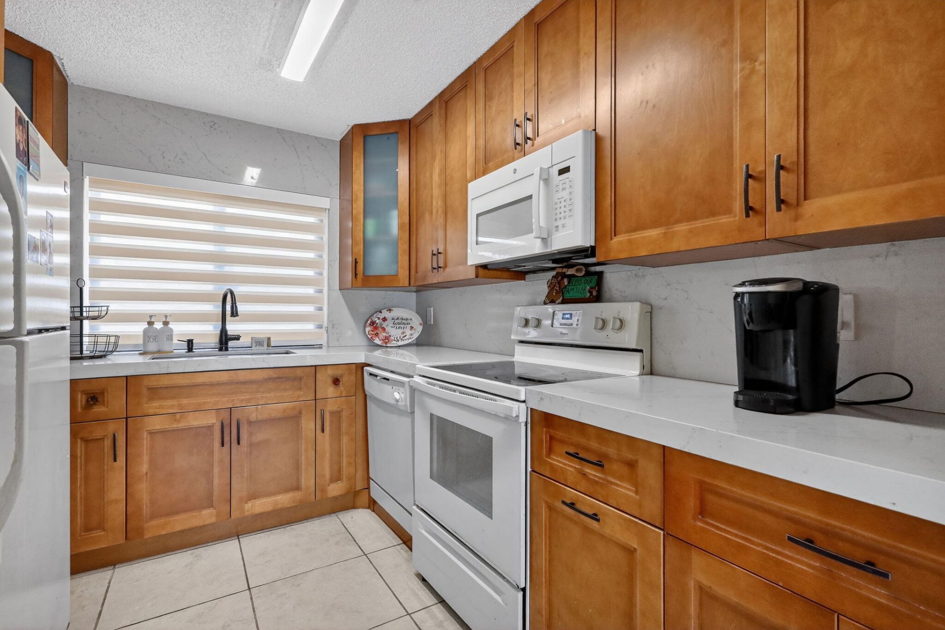 6171 NW 170th Lane, Hialeah, FL 33015 Photo
