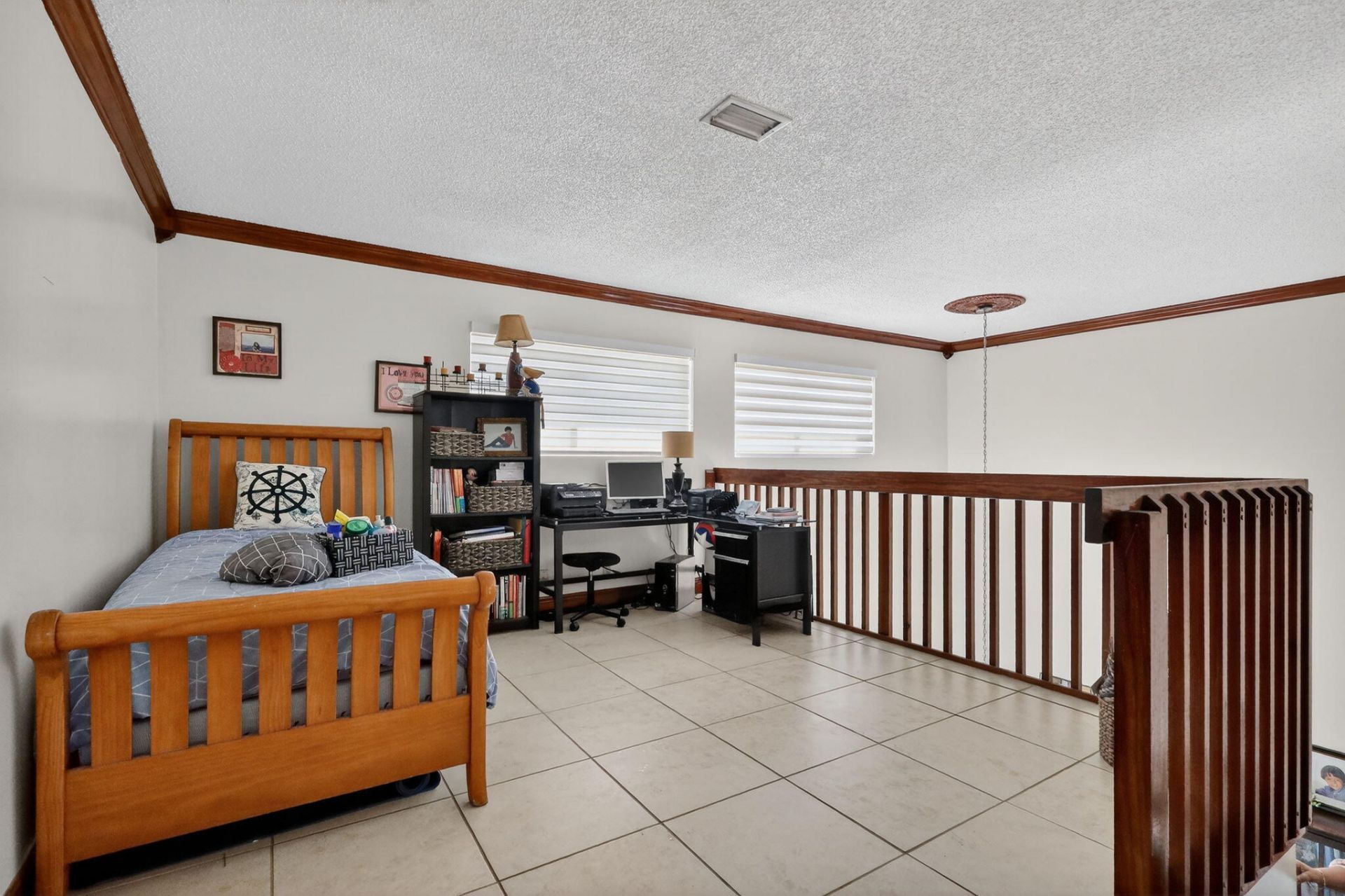 6171 NW 170th Lane, Hialeah, FL 33015 Photo