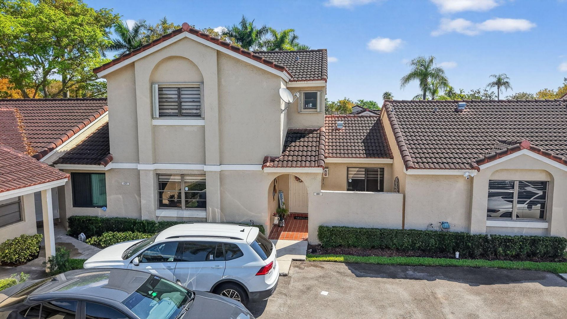 6171 NW 170th Lane, Hialeah, FL 33015 Photo