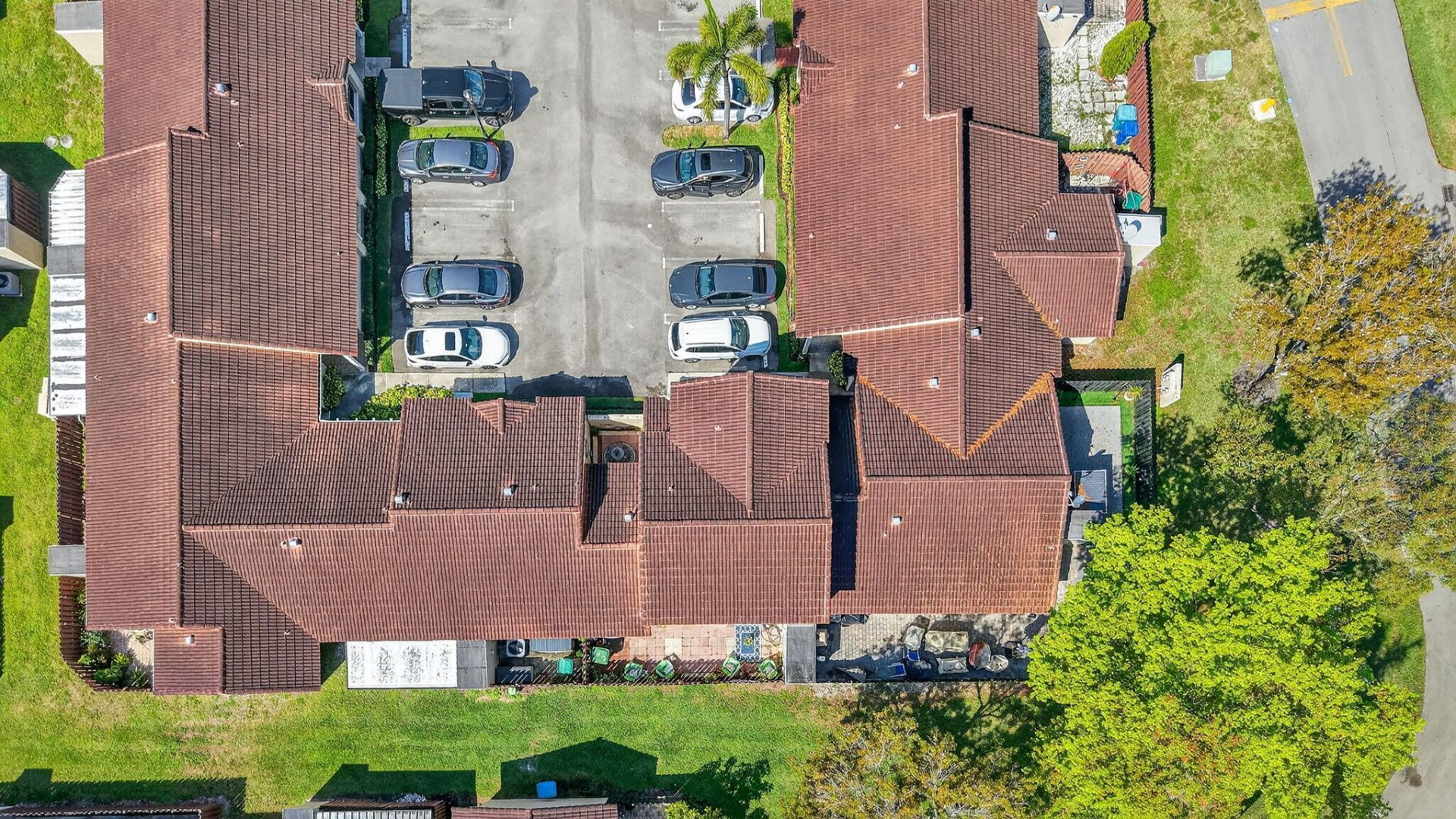 6171 NW 170th Lane, Hialeah, FL 33015 Photo