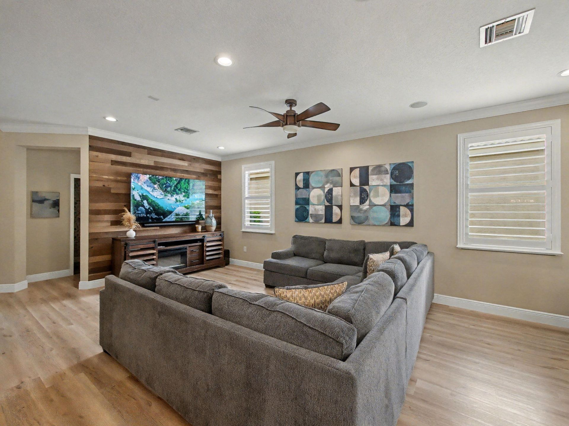 2052 Reston Circle, Royal Palm Beach, FL 33411 Photo