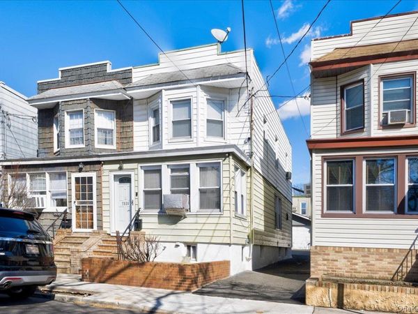 7535 60th Place , Glendale, NY 11385