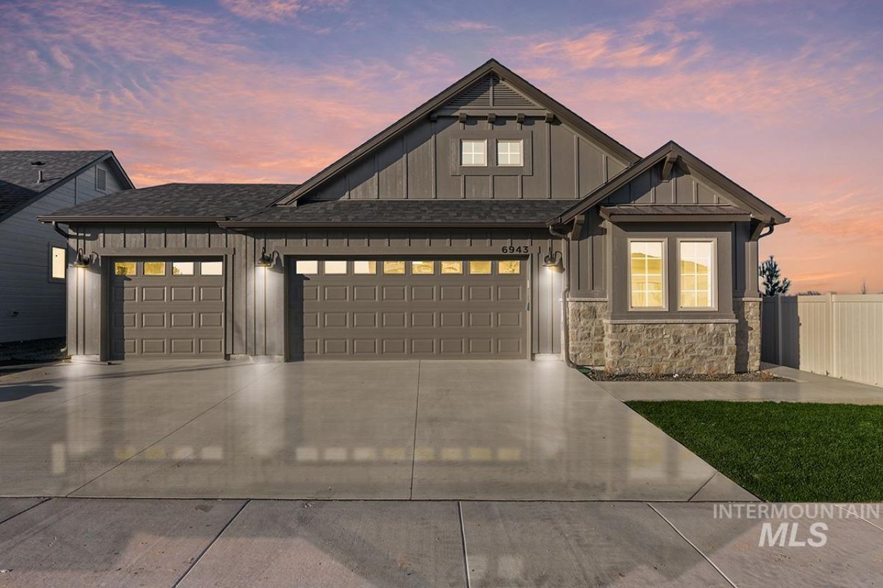 7070 S Cascabel Lane, Meridian, ID 83642 Main Photo