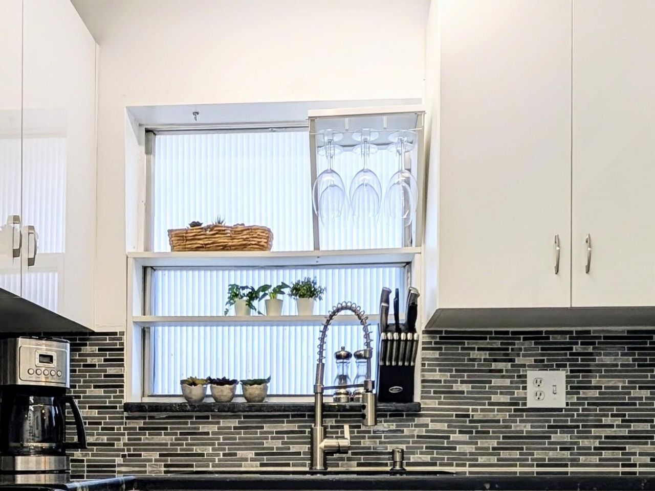 8021 Sunrise Lakes Drive N, Unit 203, Sunrise, FL 33322 Photo