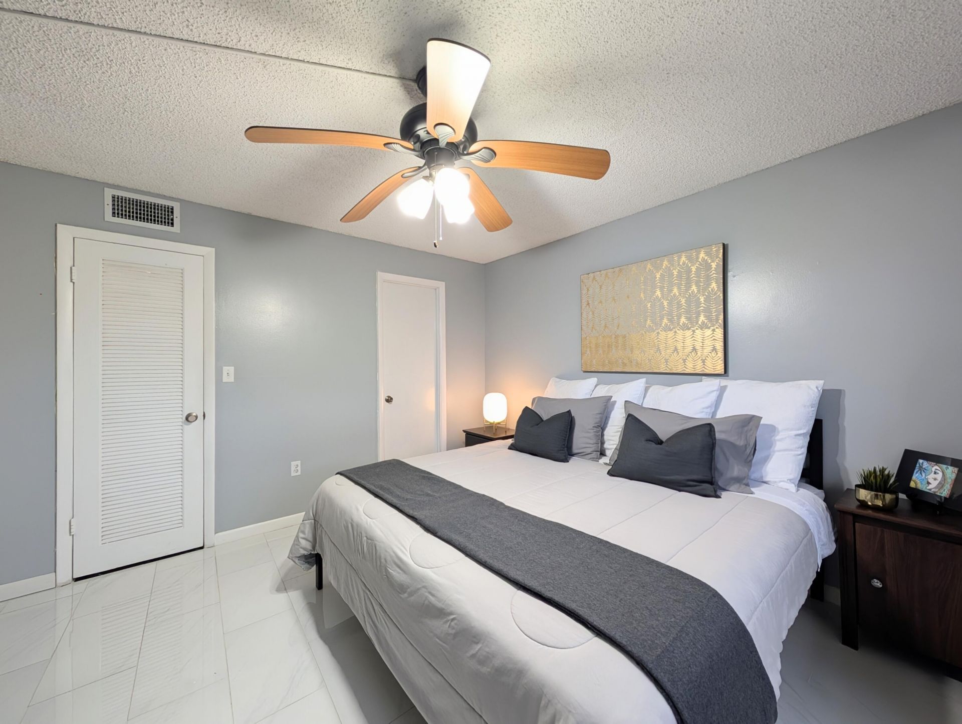 8021 Sunrise Lakes Drive N, Unit 203, Sunrise, FL 33322 Photo