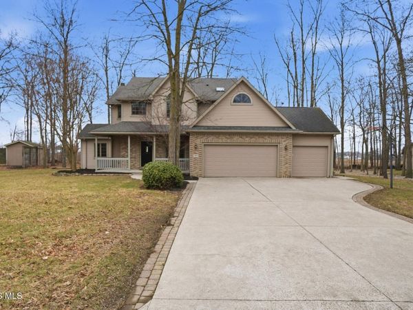 3815 Forest Trail Drive, Findlay, OH 45840