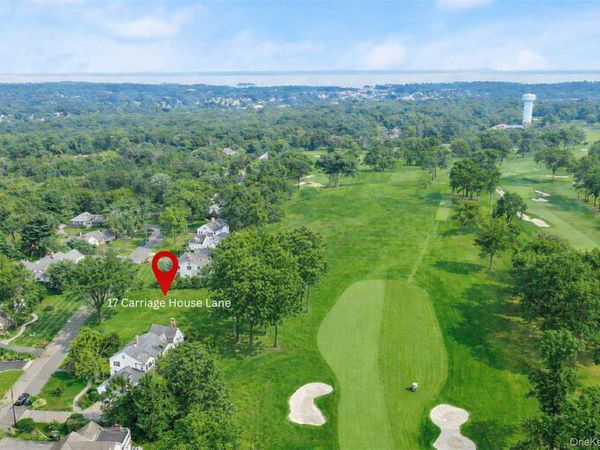 17 Carriage House Lane , Mamaroneck, NY 10543