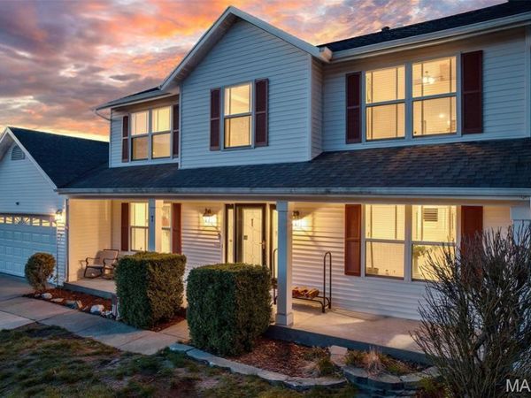 7 Morning Mist Court, St Peters, MO 63376