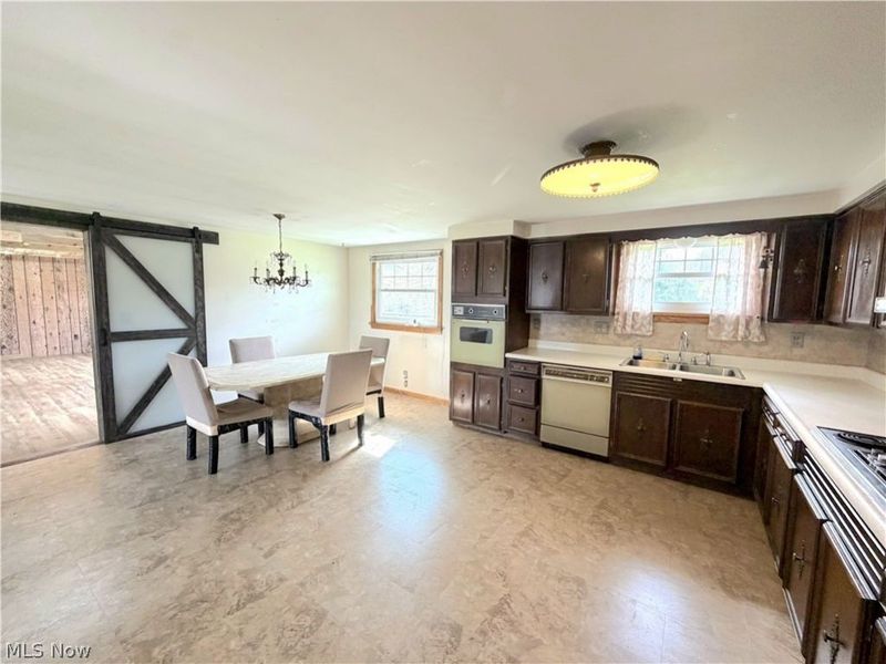 39 Emmett Way, Steubenville, OH 43952 Photo 4