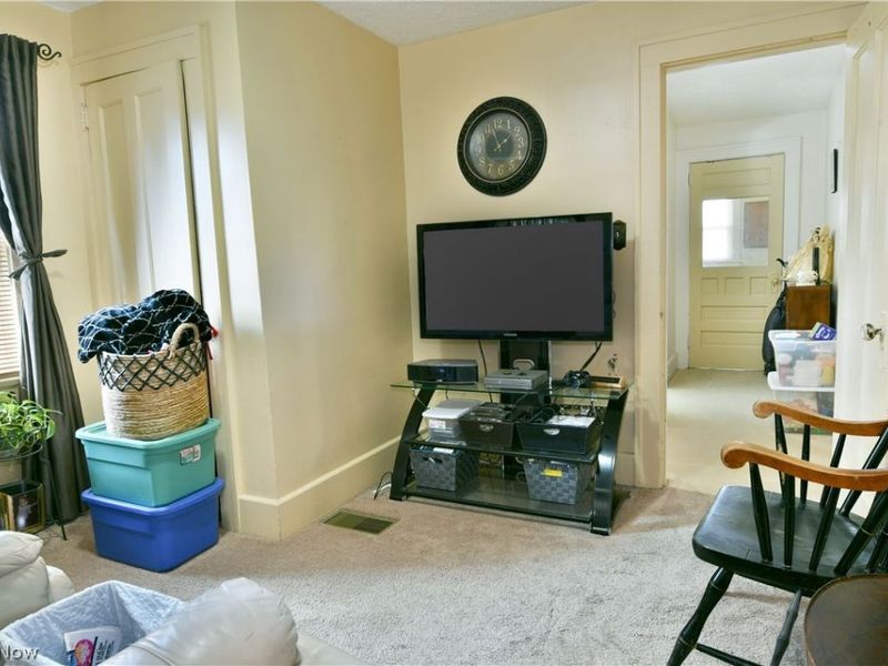 218 Upland Avenue, Youngstown, OH 44504 Photo 32