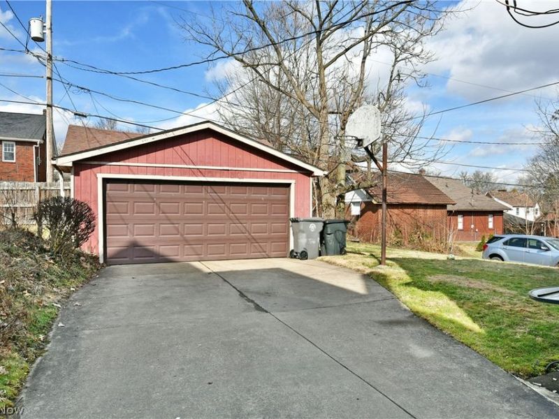 218 Upland Avenue, Youngstown, OH 44504 Photo 49