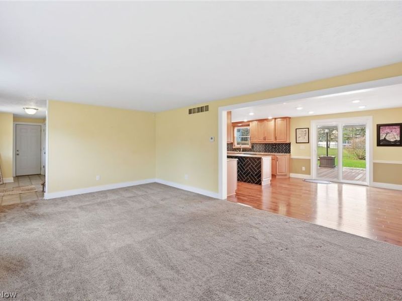 8984 Sherwood Drive NE, Warren, OH 44484 Photo 12