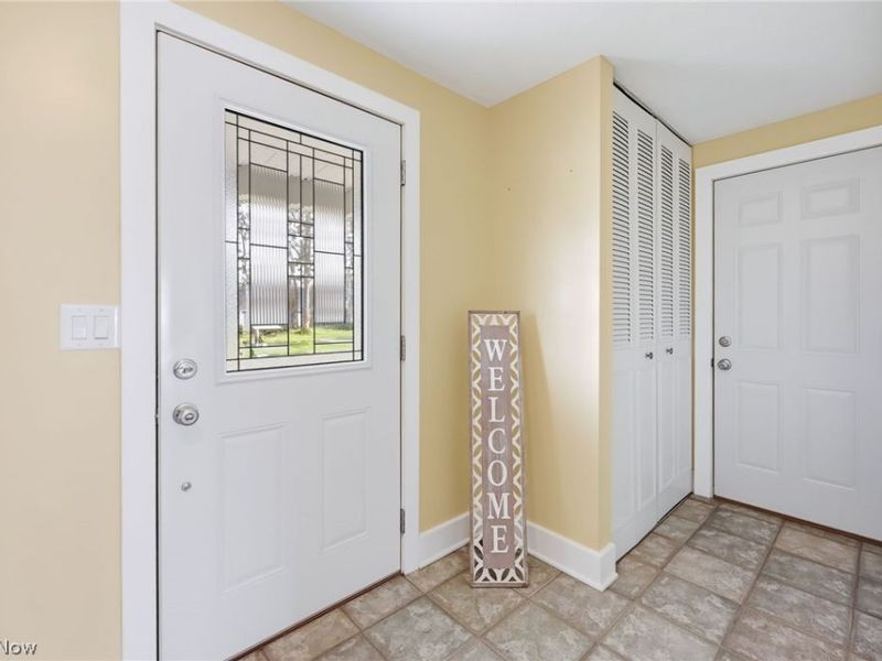 8984 Sherwood Drive NE, Warren, OH 44484 Photo 4