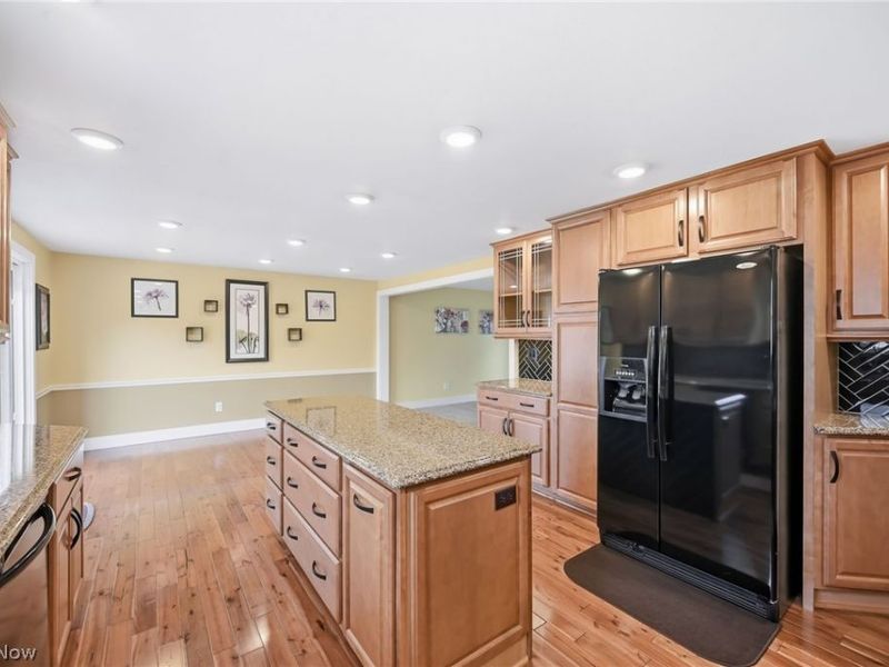 8984 Sherwood Drive NE, Warren, OH 44484 Photo 9