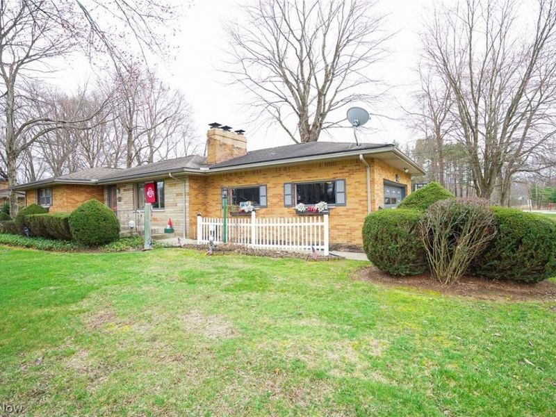 57 Gillian Lane, Boardman, OH 44511 Photo 2