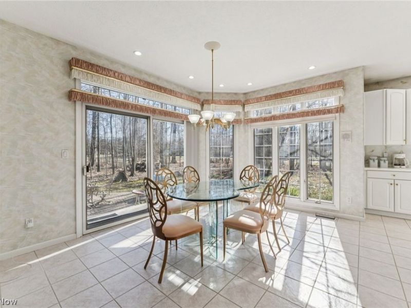 32341 Regency Court, Avon Lake, OH 44012 Photo 10