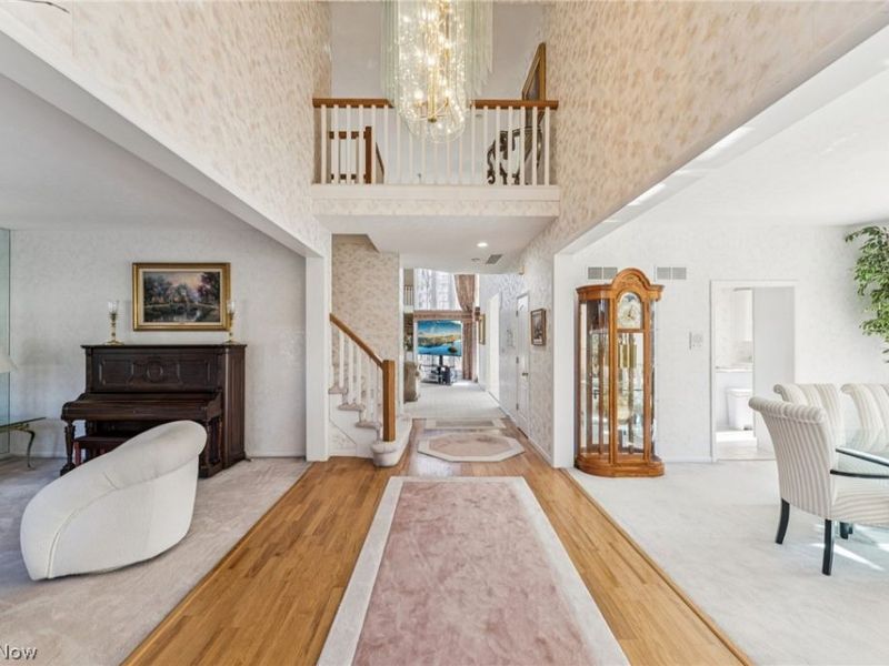 32341 Regency Court, Avon Lake, OH 44012 Photo 3