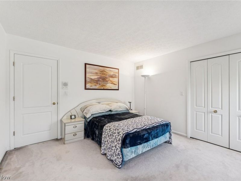 32341 Regency Court, Avon Lake, OH 44012 Photo 34