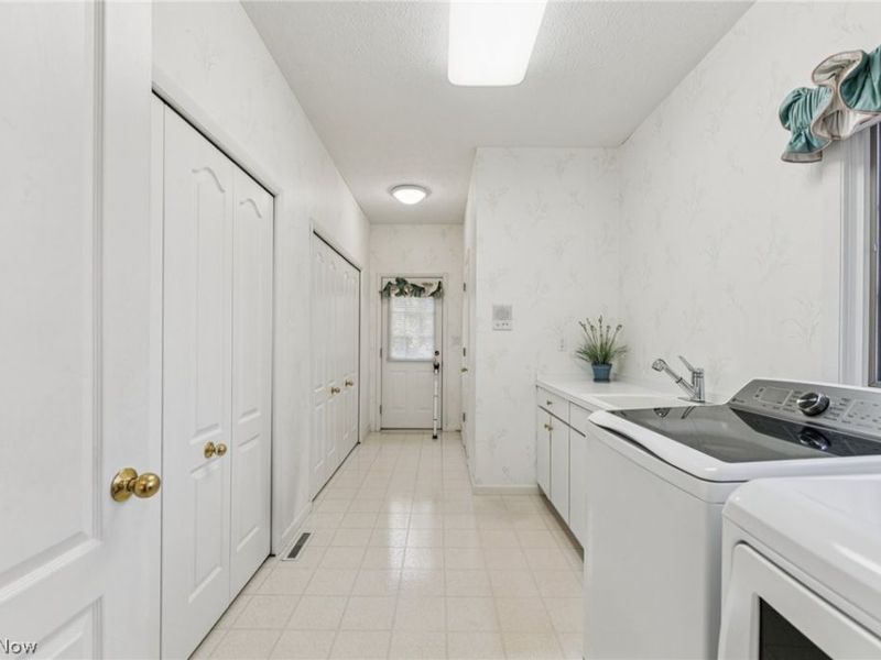 32341 Regency Court, Avon Lake, OH 44012 Photo 40