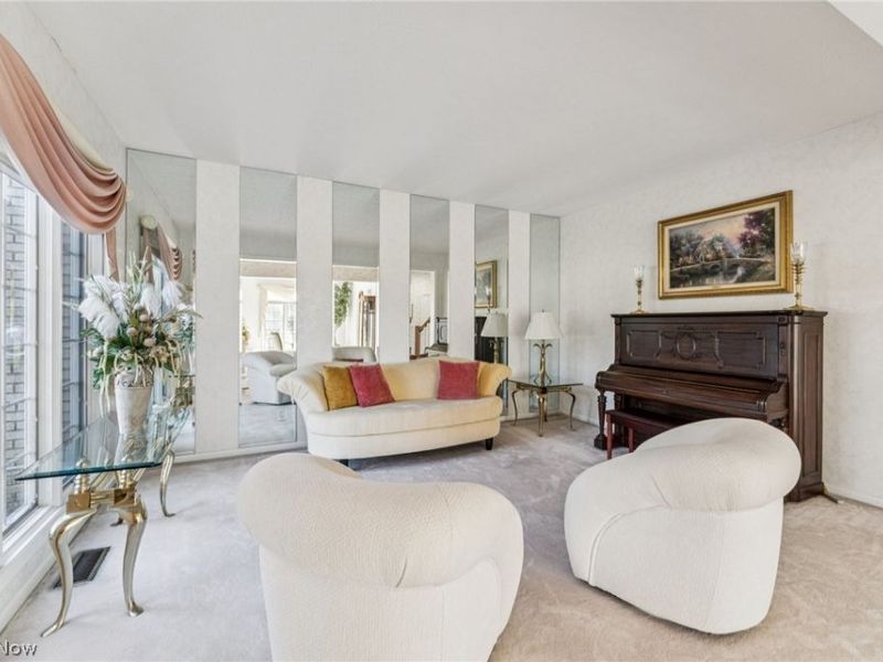 32341 Regency Court, Avon Lake, OH 44012 Photo 5