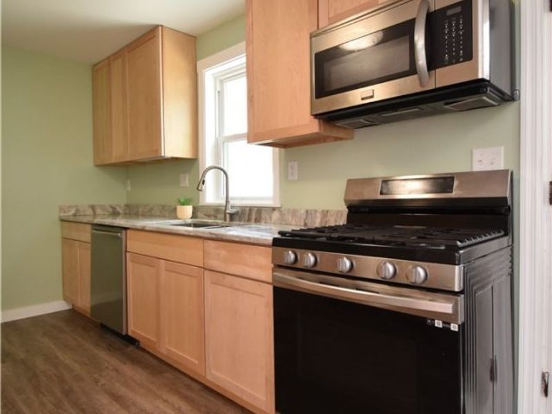 239 Princeton Avenue, Hubbard, OH 44425 Photo 13