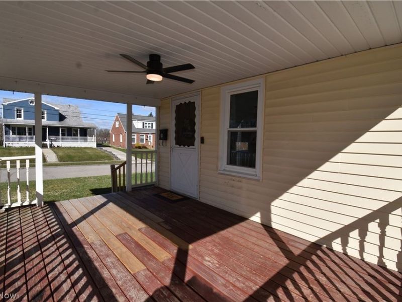 239 Princeton Avenue, Hubbard, OH 44425 Photo 5