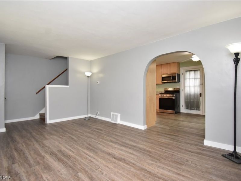 239 Princeton Avenue, Hubbard, OH 44425 Photo 9