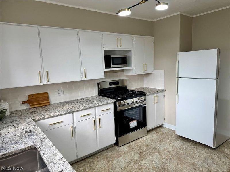 607 E Kline Street, Unit A, Girard, OH 44420 Photo 9