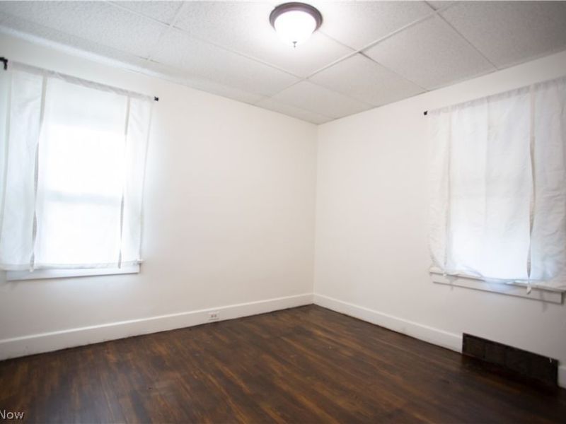 18014 Harland Avenue, Cleveland, OH 44119 Photo 7