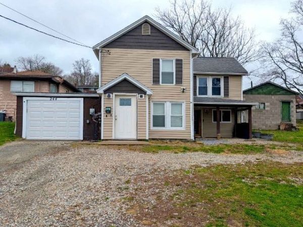 244 N Main St, Houston, PA 15342