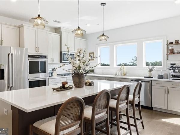 808 Mackay Creek, Woodstock, GA 30188