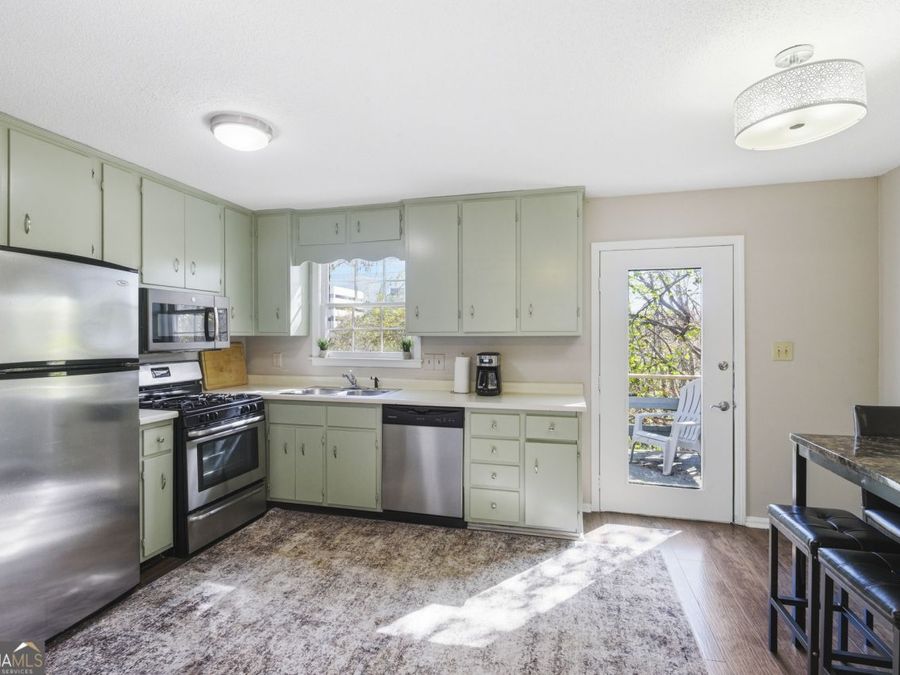Property Image 9