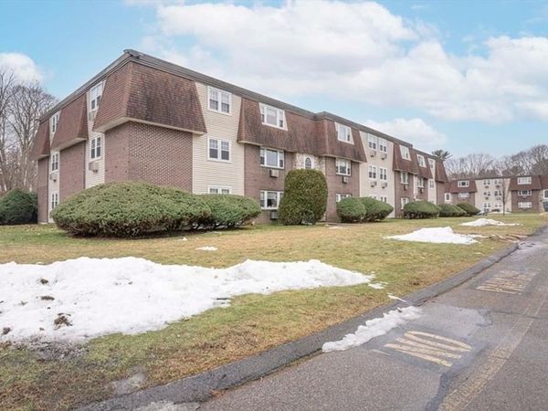 180 Main Street, Unit 6101, Bridgewater, MA 02324