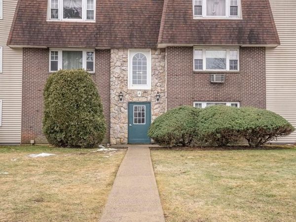 180 Main Street, Unit 6305, Bridgewater, MA 02324