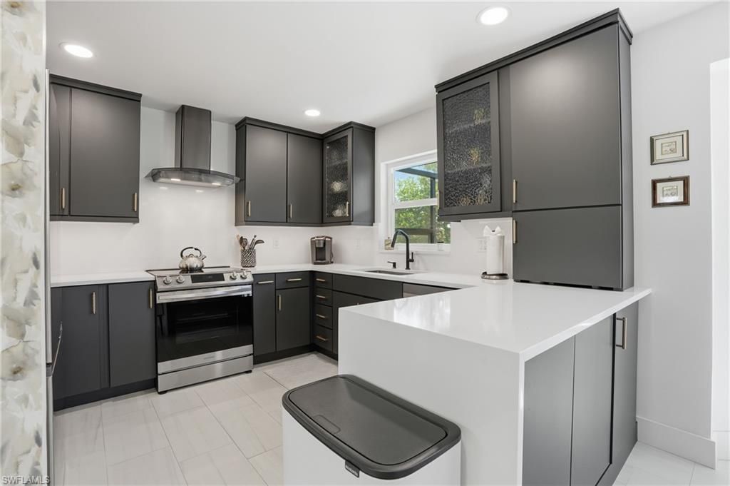 26 Fairview Blvd, Fort Myers Beach, FL 33931 Photo