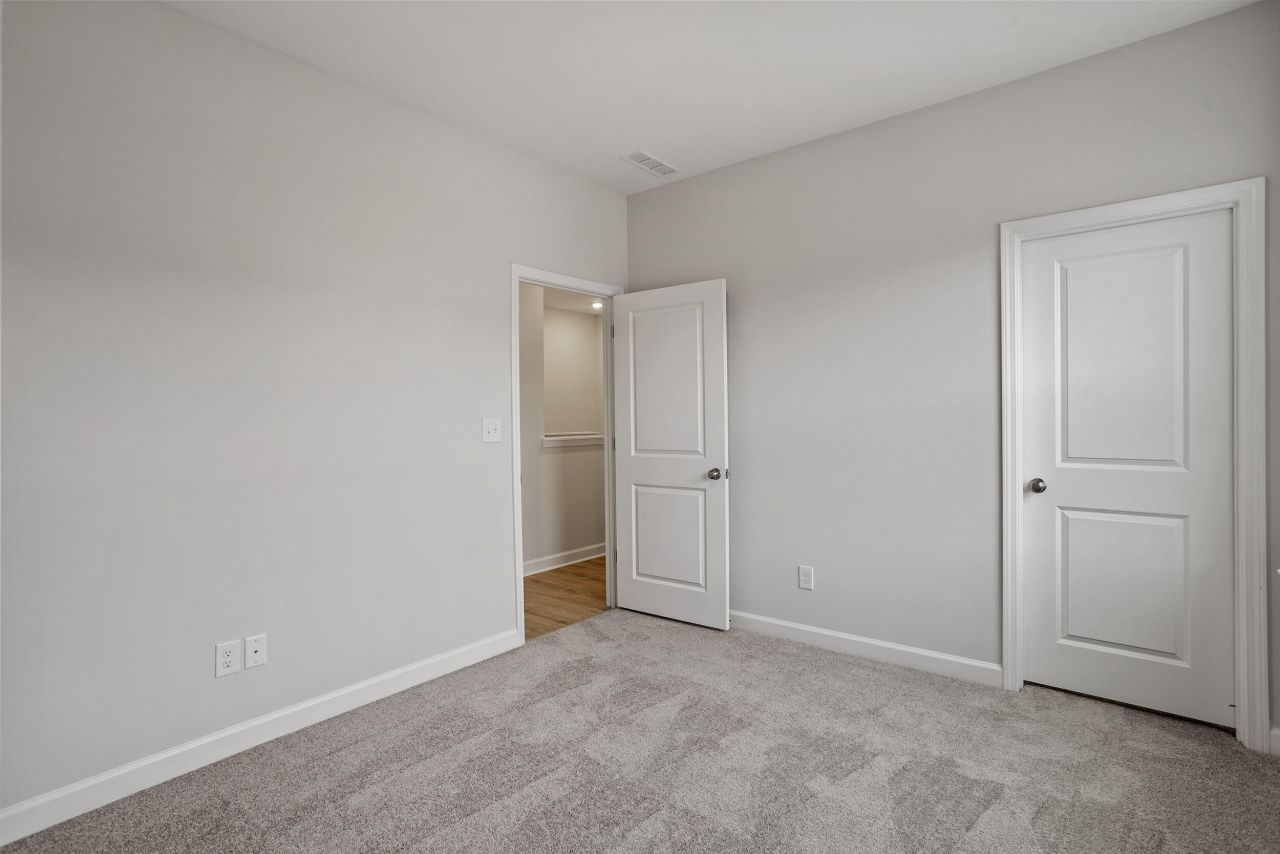 76 Crosswick Street Photo 27