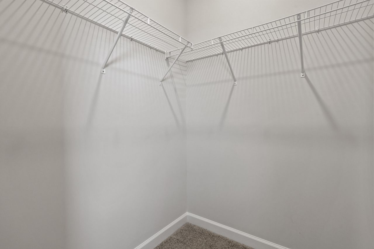 76 Crosswick Street Photo 28