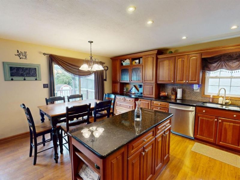 1453 White Ave, Fremont, OH 43420 Photo 12