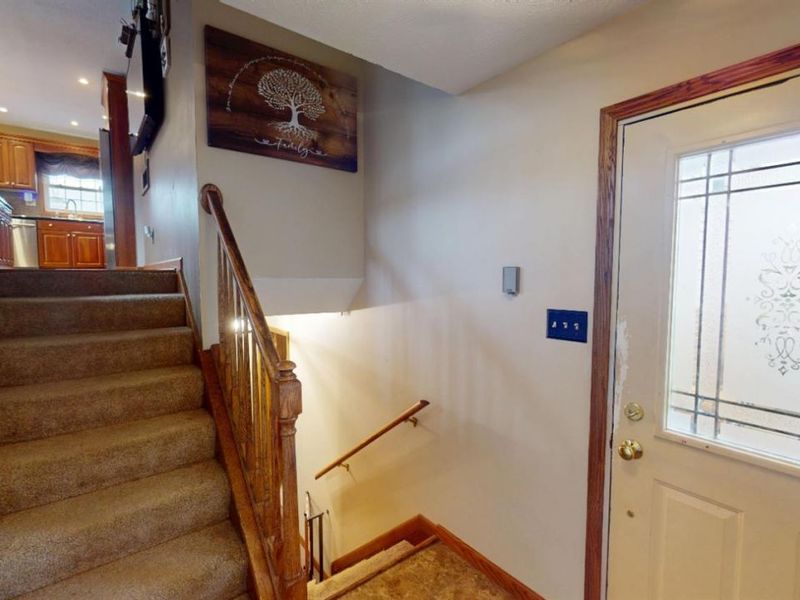 1453 White Ave, Fremont, OH 43420 Photo 5