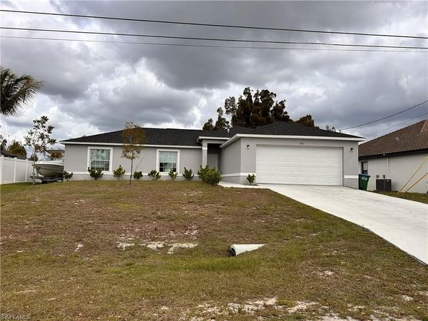 1313 NE 3rd TER, CAPE CORAL, FL 33909